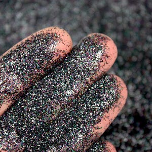 10g x Fine Holographic Black Glitter, Fine Glitter For Tumblers, Resin Art Glitter, Nail Art, Solvent And Heat Resistant, Craft Supplies