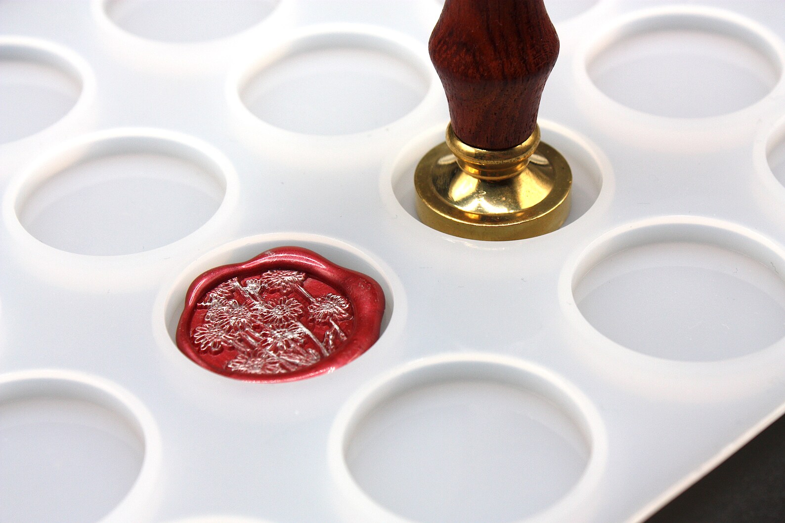 16 Cavity Wax Sealing Silicone Mat Perfect Round Wax Seal Etsy UK