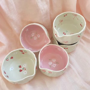 Handmade Ceramic Matcha Bowl – Painted Stoneware Clay, Food Safe