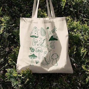 CafePress Happy Frog Canvas Tote Bag - Natural Reusable Shopping Bag With Graphic Print