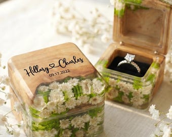 White Daisy Engagement Ring Box, Wooden Resin Double Ring Box, Anniversary Gift, Engraved Ring Box, Ring Bearer Box, Engagement Ring Box