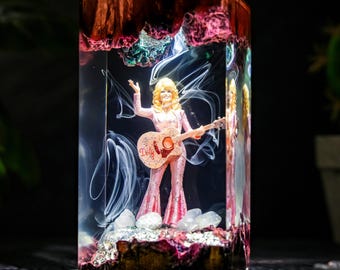 Dolly Par.t0n Epoxy Resin Lamp, Handmade Country Music Night Light, Wooden LED Lamp, Music Lover Gift, Unique Home Decor, Christmas gifts