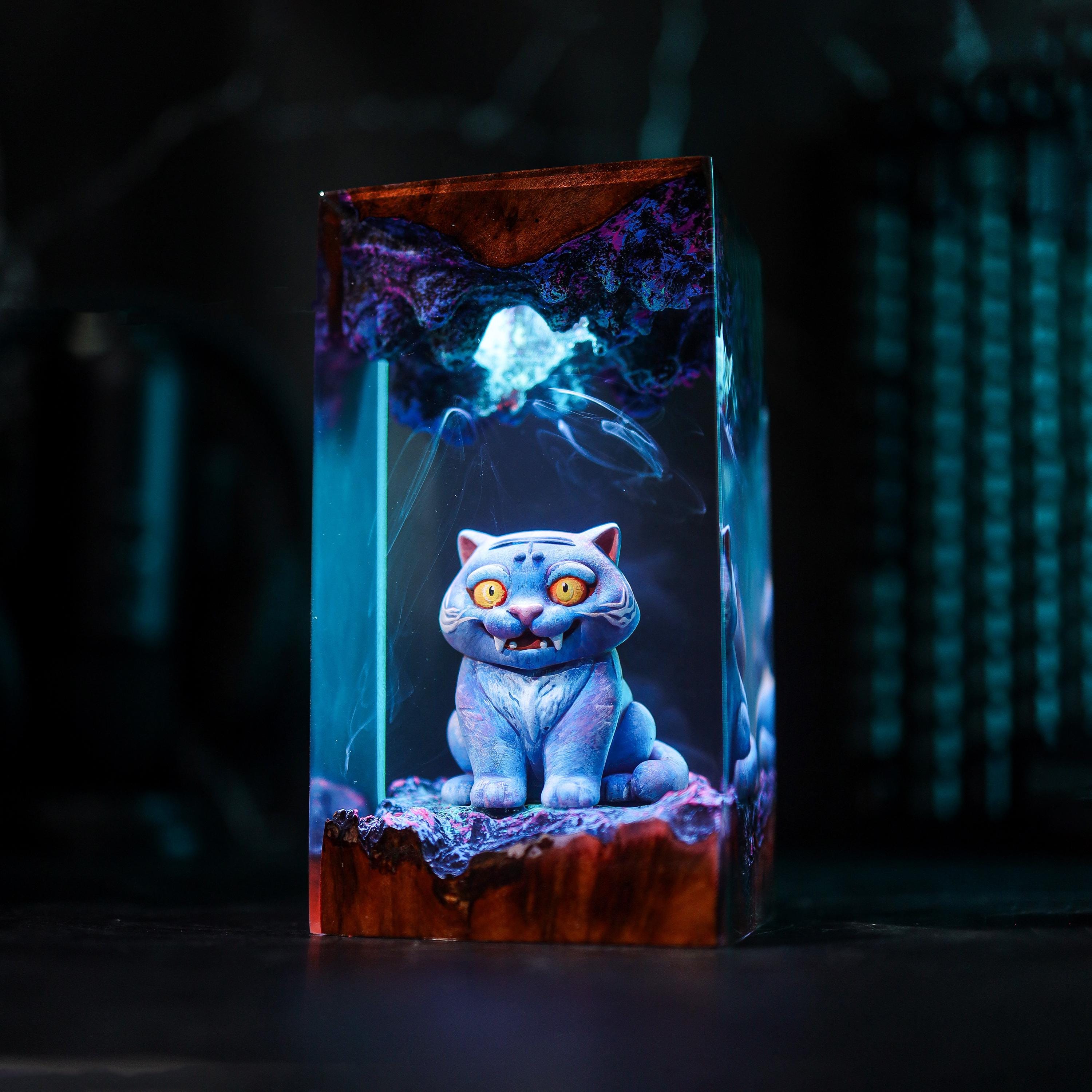 Hunter Cheshire Cat Epoxy Lamp, Derpy Tiger Resin Lamp, Kpop