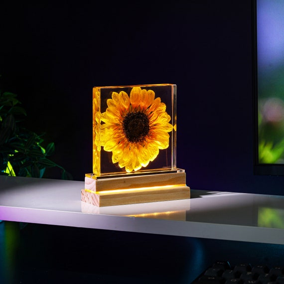 Sunflower on sale resin lamp