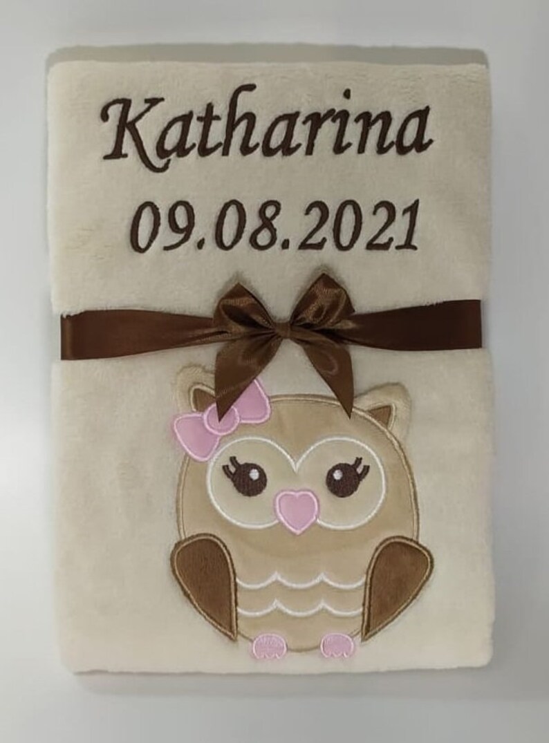 BotoBaby Babydecke mt Namen und Geburtsdatum bestickt 75x100 cm personalisiert GESCHENK Taufe 802031 BEIGE EULE Bild 4