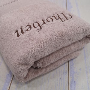 Shower towel embroidered with name - 70 x 140 cm - beige - 600g/m2 - super thick !!! - GIFT personalized CHRISTMAS birthday ( 601893 )