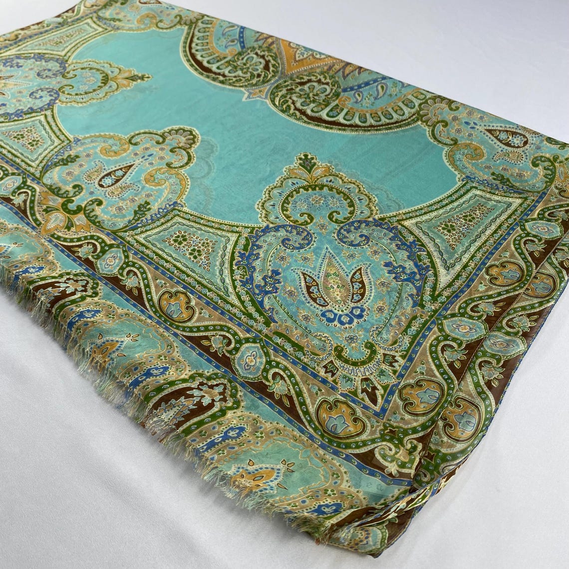 Vintage Italian Silk Paisley Scarf Turquoise Teal Green Blue Floral Oblong Wrap Stole Lightweight Fringe Shawl Luxe Designer Neck Headscarf, photo 2 sur 5