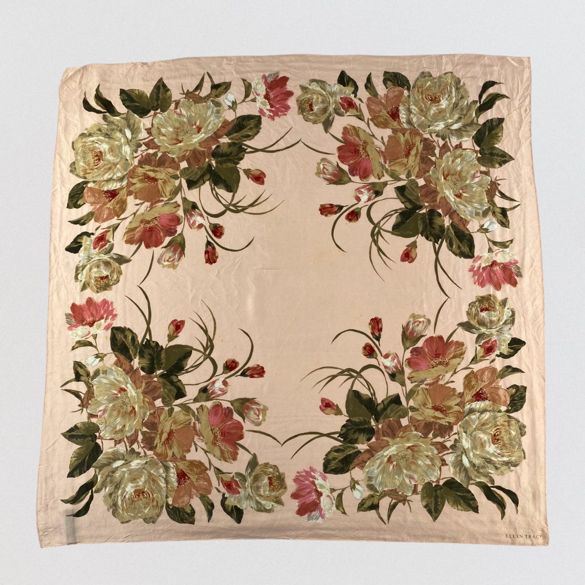 Vintage Ellen Tracy Floral Silk Scarf, Pink Peach Cream Large Peony Rose Botanical Print, Square Satin Neck Scarf, Elegant Retro Accessory, photo 1 sur 5