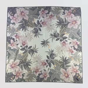 Vintage Krizia Silk Scarf Hand Rolled Floral, Vintage Shawl, Neckwear Fashion, Neckerchief, Foulards Carre, Neck Scarves, Body Wrap Top
