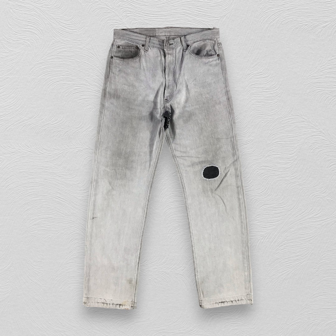 LEVI’S 501 – FADED, WORN & PATCHED / ’89 Vintage Levis 501 Jeans Faded Blue Levis Distressed