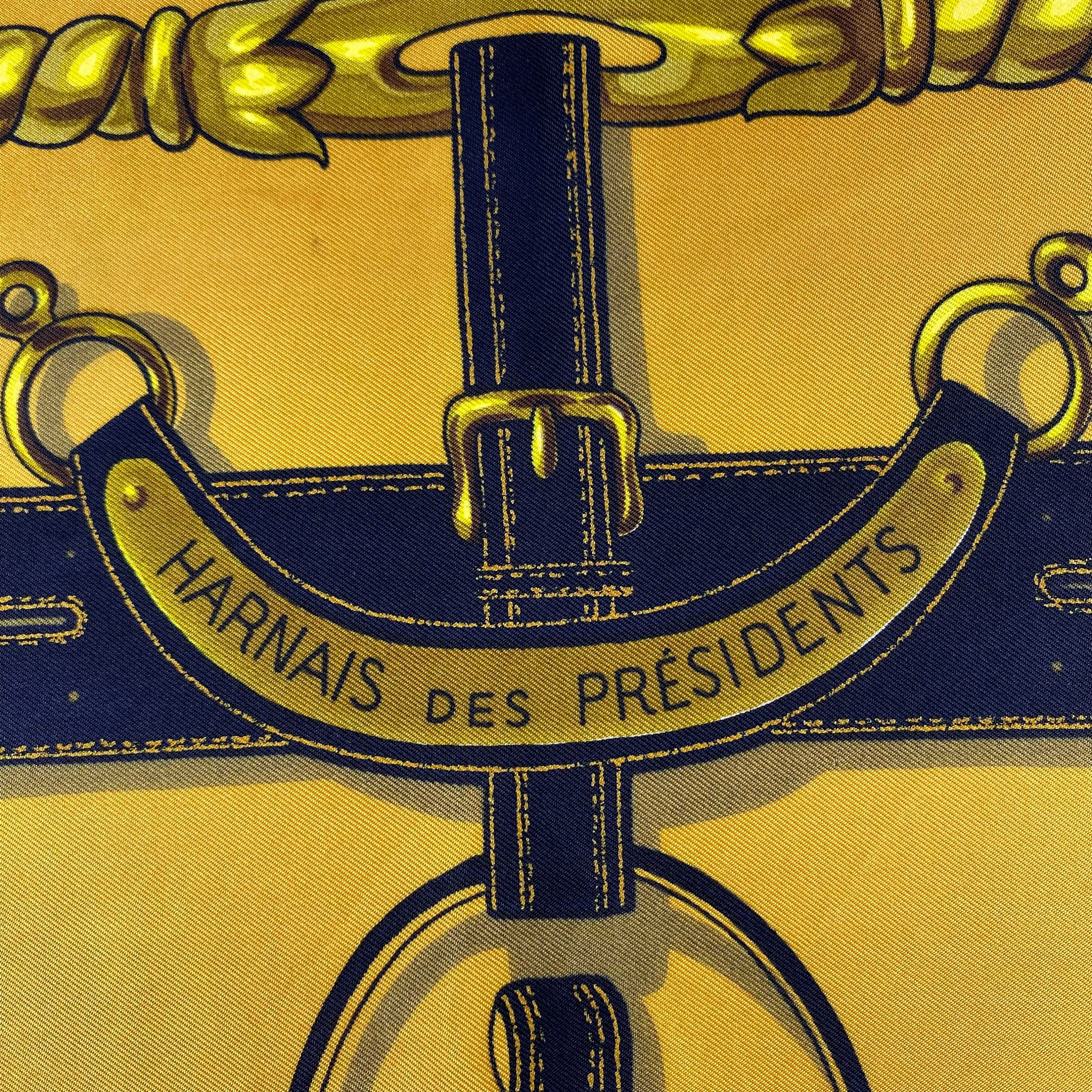 Foulard HERMÈS "HARNAIS DES PRÉSIDENTS" En Soie - Vintage, Rouge, Authentique