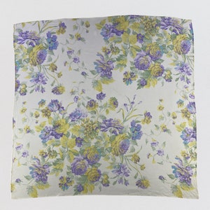 Vintage Cordier Scarf, Classic 90s Floral Scarf, Square Scarf, Women Accessories Carre Scarf, Neckerchief, Neck Scarf, Body Wrap,