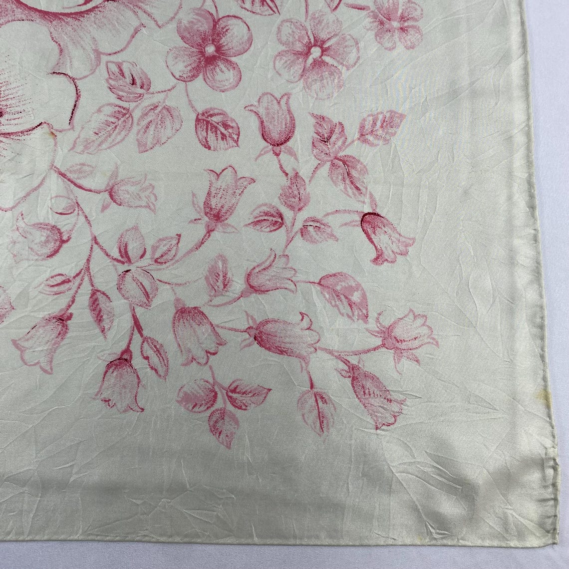 Vintage Pink Botanical Floral Silk Scarf 31x31 Large Square Cream Wrap 100% Pure Silk Rose Lily Botanical Print Cottagecore Shabby Chic, photo 3 sur 5