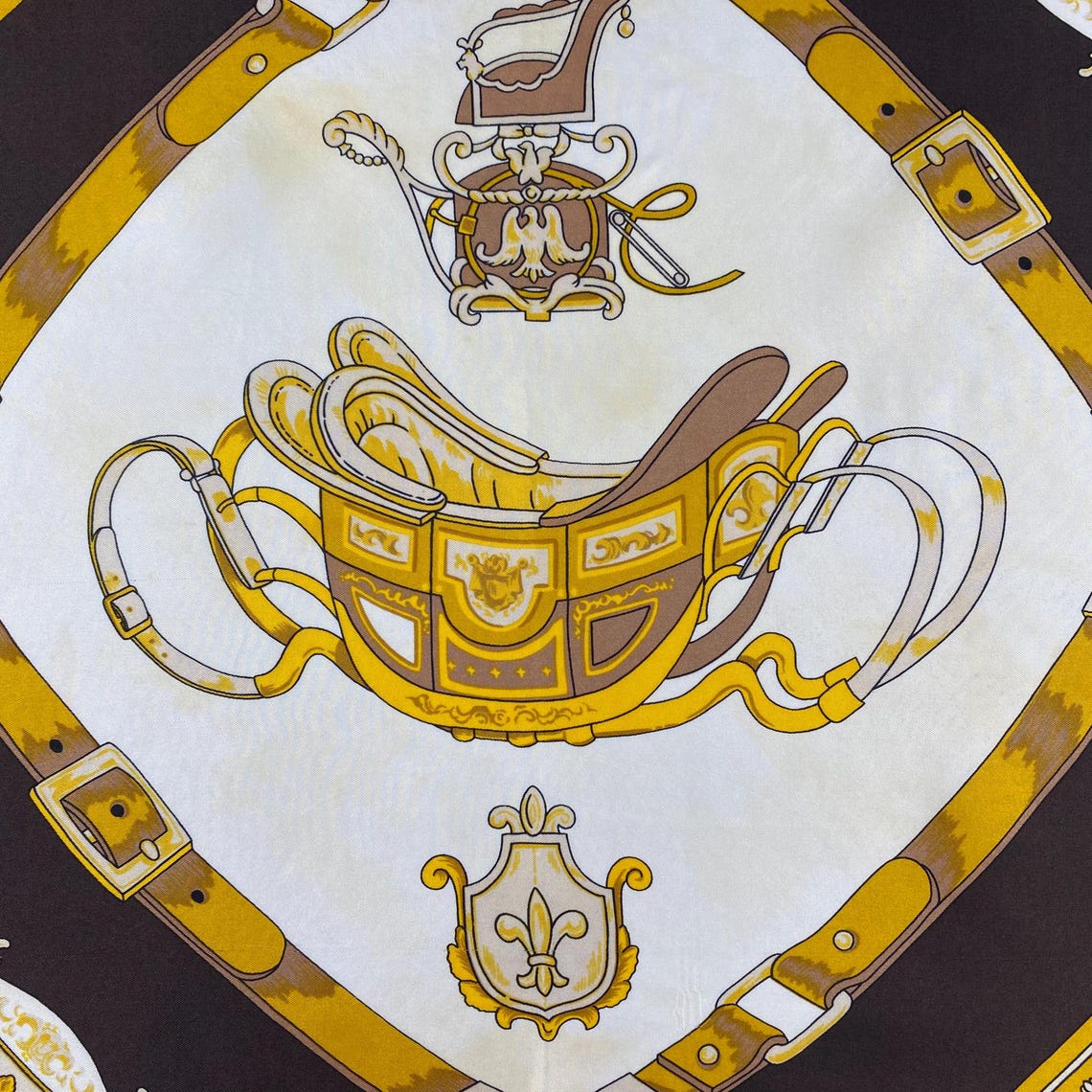 Vintage Manolo Borromeo Silk Scarf Brown Equestrian Horse Carriage Sleigh Design 31x31 Square Head Neck Wrap Preppy Accessory Old Money, photo 4 sur 5