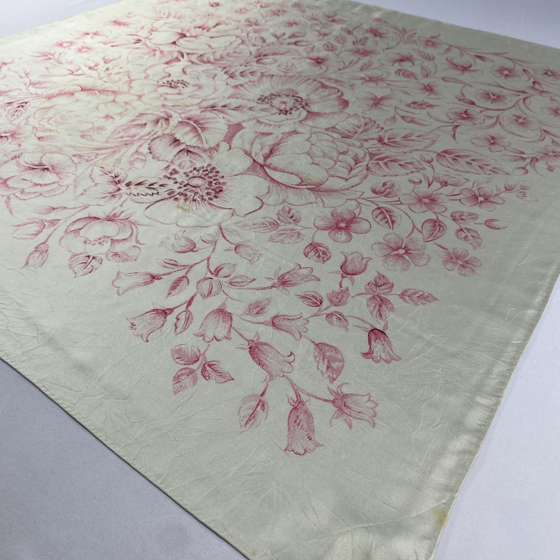 Vintage Pink Botanical Floral Silk Scarf 31x31 Large Square Cream Wrap 100% Pure Silk Rose Lily Botanical Print Cottagecore Shabby Chic, photo 2 sur 5