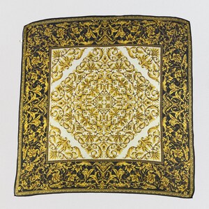 Vintage Silk Scarf, Classic Floral Scarf, Square Scarf, Women Carre Scarf, Neckerchief, Neck Scarf, Body Wrap, Vintage Floral Silk Scarf