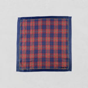 foulard Christian Dior vintage, bandana Christian Dior, foulard Christian Dior, écharpe Christian Dior, pochette de costume Christian Dior