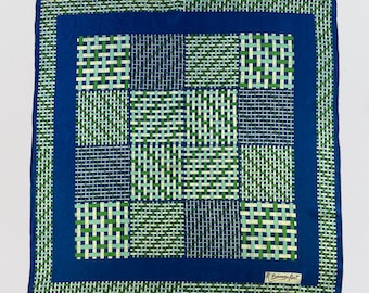 Foulard Vintage Guy Laroche Pure Soie 80x80 Cm - Motif Fleurs Noir Et Blanc, Occasion Très Bon état, Thème Bohème