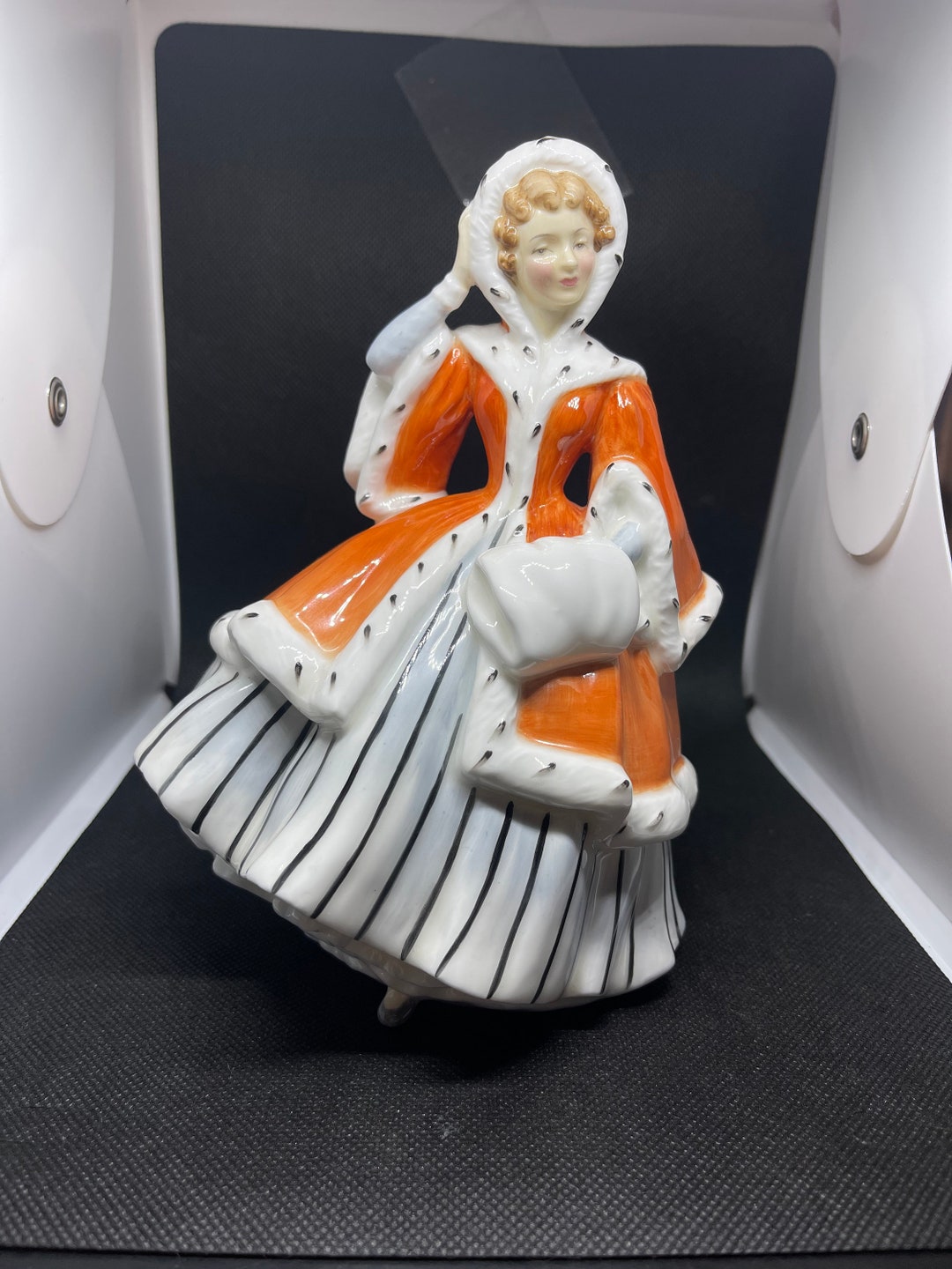 Royal Doulton noelle Figurine HN 2179 Etsy