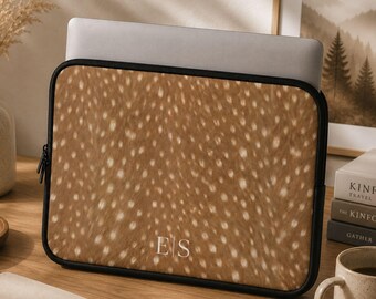 Personligt laptopfodral med prickig hjortpäls, MacBook-fodral med djurtryck och initialer, iPad-surfplatta med skogsmönster, 7 10 13 15 17 tum