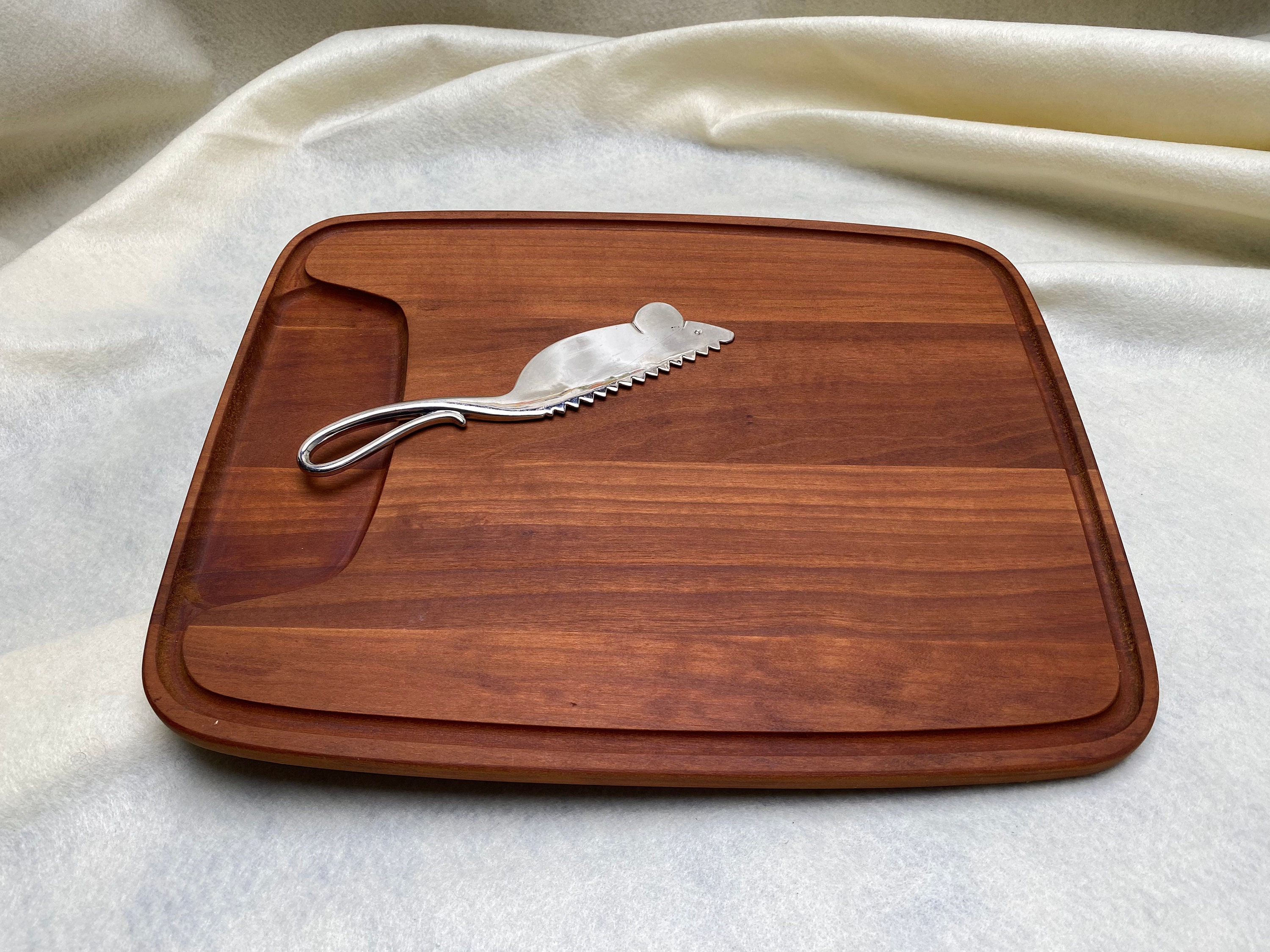 Mid Century Modern Wooden Cutting Board, Atomic Cat Retro Kitchen Acce –  Mid Century Modern Gal