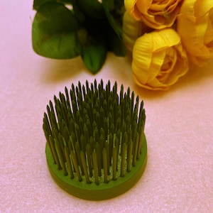 1 5/8 Inch Green Round Ikebana Kenzan, Japanese Pin Type Flower Frog