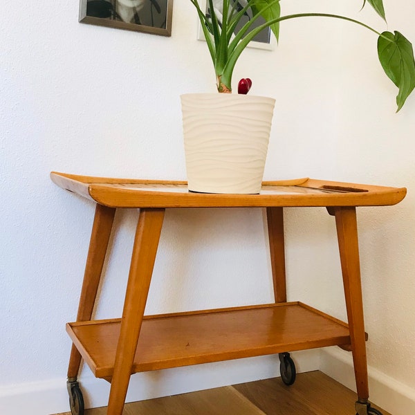 Ein Mid-Century Servierwagen / Teewagen von Opal-Möbeln aus Teak auf Rollen aus den 60 er Jahren