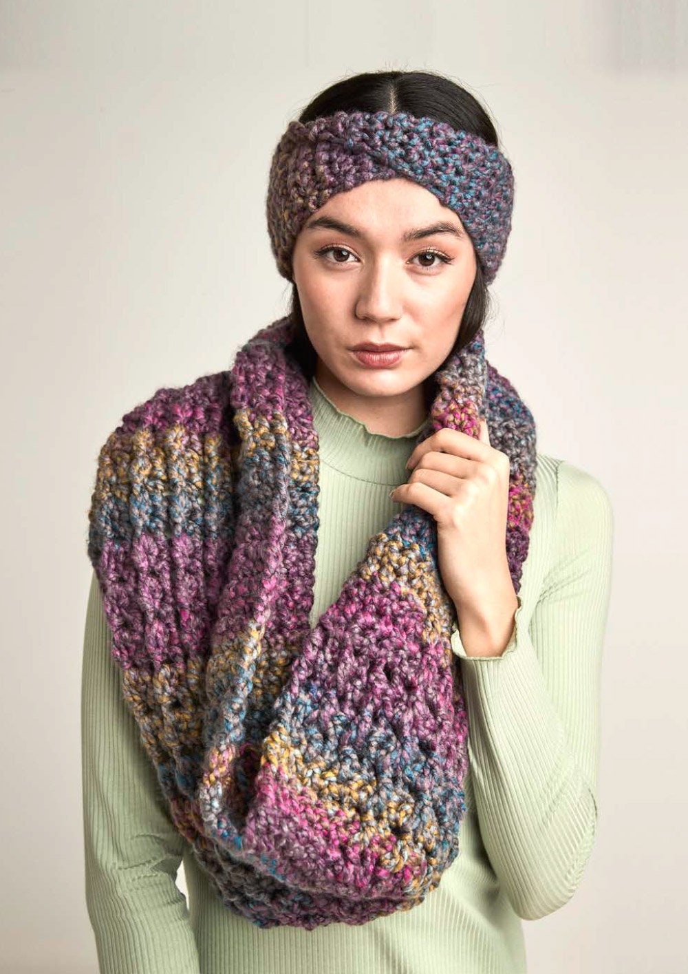 Crochet Infinity Chain Scarf