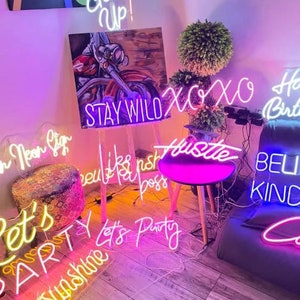 Benutzerdefiniertes Neonschild Leuchtreklamen Personalisierte Geschenke Hochzeitsschilder Familienname Neonschild Kindernamen-LED-Neonlichter Heim und Wanddekoration Bild 10