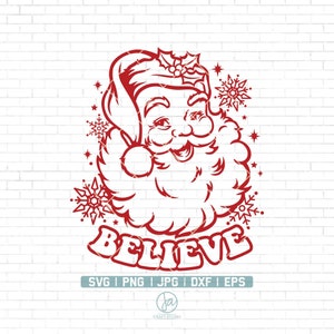 Könnte beinhalten: Rote und weiße Linienzeichnung von Santa Claus' Gesicht mit einem roten Stechpalmenzweig auf seinem Hut. Der Text "BELIEVE" befindet sich unter dem Bild. Das Bild befindet sich auf einem weißen Ziegelhintergrund.