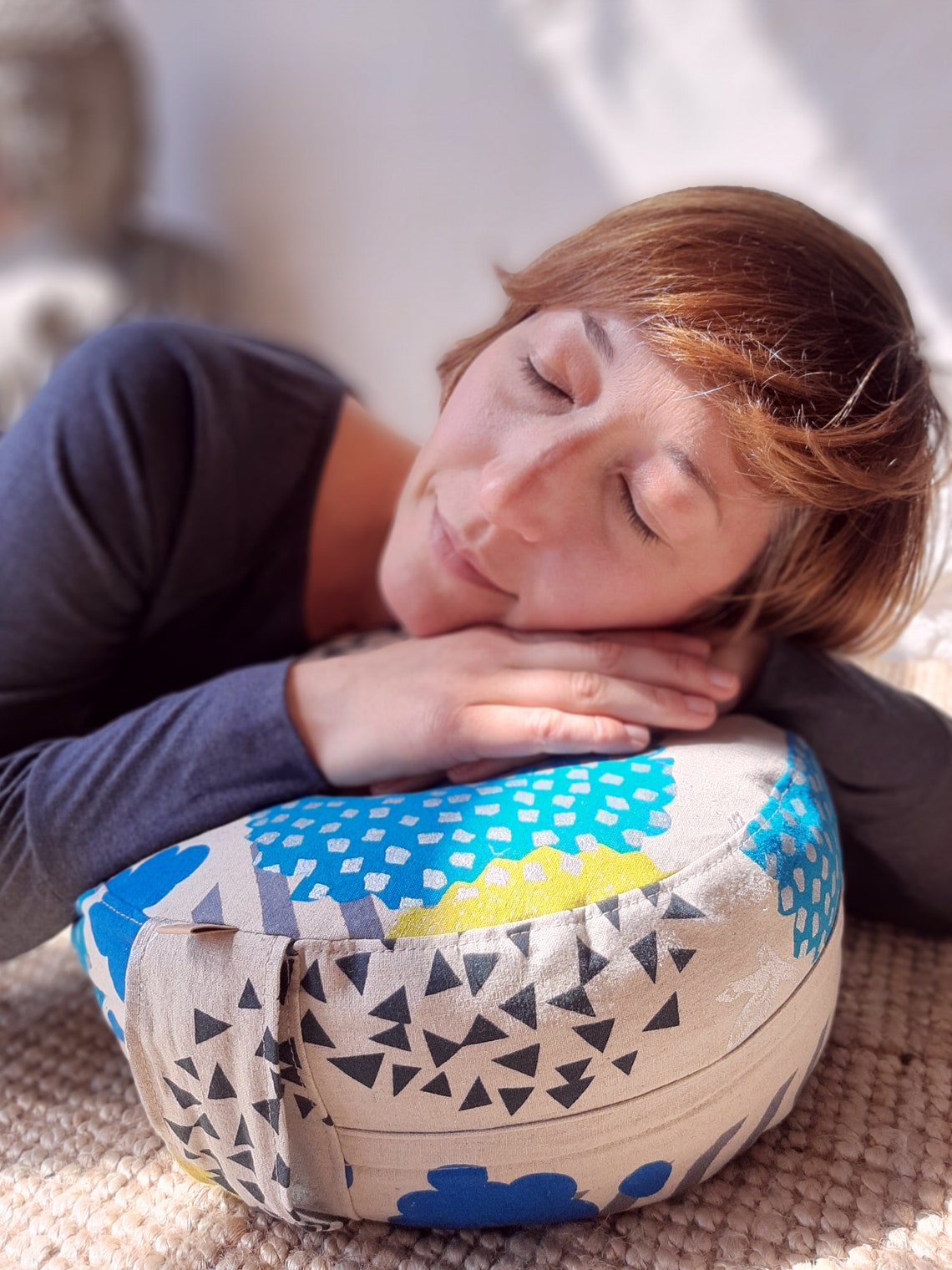 Linen Yoga Pillow Meditation Pillow Round Organic Spelt Fur Etsy