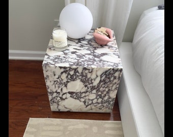 Handmade Calacatta Viola Marble Cube Side Table: Italian End Table (15.7'')