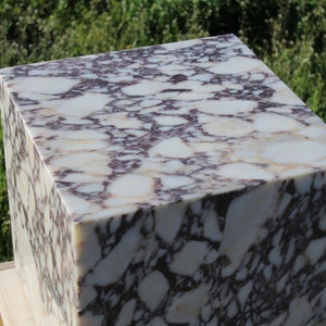 Calacatta Viola Marble side table, end table, italian marble 100% handmade, cube marble, height 40 cm 15.7'' free shipping image 6