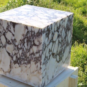 Calacatta Viola Marble side table, end table, italian marble 100% handmade, cube marble, height 40 cm 15.7'' free shipping image 2