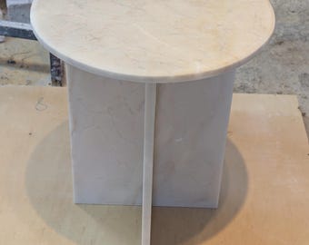 Wit (beige kleur) bijzettafeltje Bijzettafel echt marmer