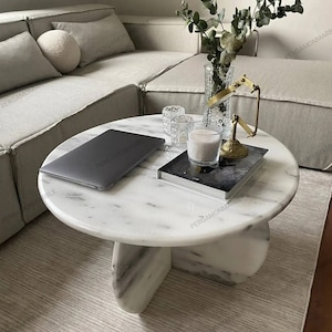 Marble coffee table is real marble, it is handmade, it is made of marble, including its custom-made legs. Italy Model Italian Model