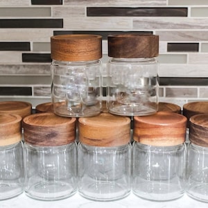 Acacia Lid Spice Glass Jar Set of 12 with Standard/Custom White Waterproof Square Labels Spice Herb Glass Jar Food Storage Herb Kitchen Gift