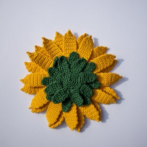 Crochet Sunflower PATTERN, Amigurumi Flower Tutorial PDF image 6