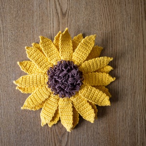 Crochet Sunflower PATTERN, Amigurumi Flower Tutorial PDF image 3