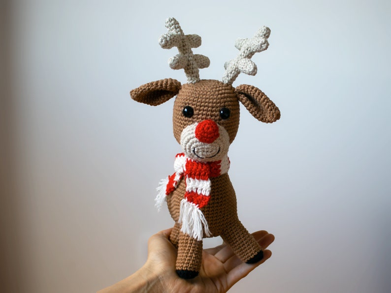 Reindeer Crochet Pattern, Amigurumi Christmas Decoration PDF image 2