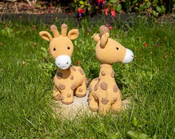 Patrón de jirafa amigurumi a crochet (PDF), juguete infantil estilo safari, ideal para principiantes.