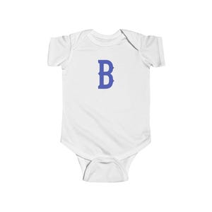 Body para bebé Barons con letra "B" en negrita, perfecto para nuevos padres, baby showers, uso diario u ocasiones especiales, adorable regalo para bebé.