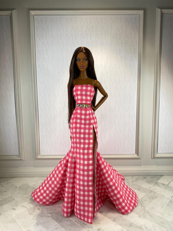 pink gingham barbie dress Have you seen the Barbie Movie? , We absolutely love Margot Robbies gingham dress here! Recreate her gorgeous dress with our gingham fabrics, we have varieties of colors including her iconic