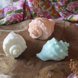 Shell-shaped candle - natural handmade - several colors - original soy wax candle