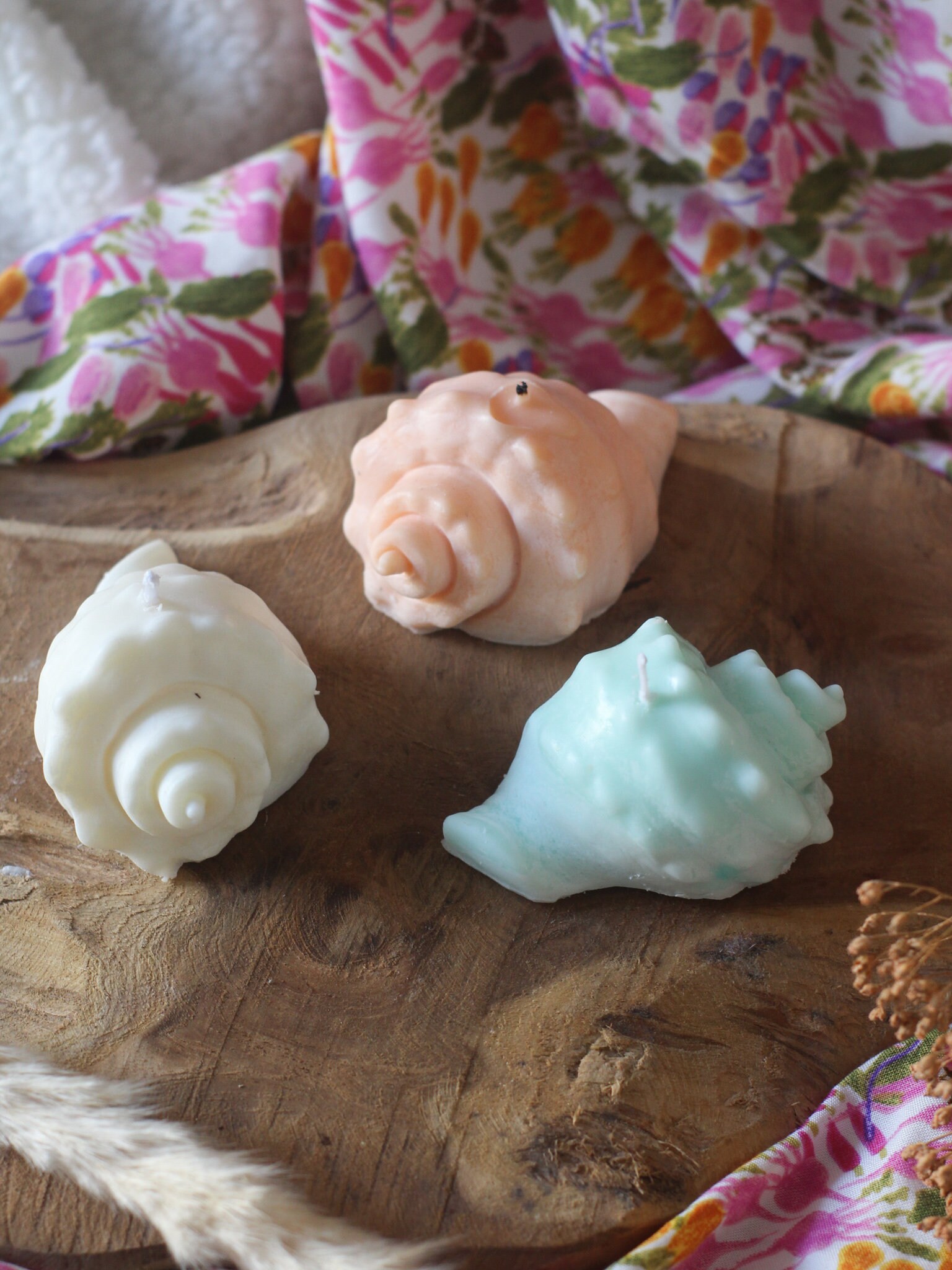 Bougie en Forme de Coquillage - Naturelle Fait-Main Blanche, Orange ou Mint