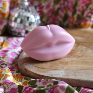 Mouth-shaped candle, several colors and customizable | handmade - natural soy wax