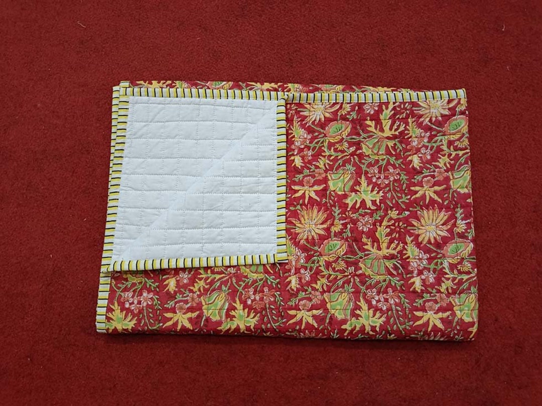 ハンドブロックプリント　ベビーキルト ハンドブロックプリントキルト ベビーキルト - メルカリ