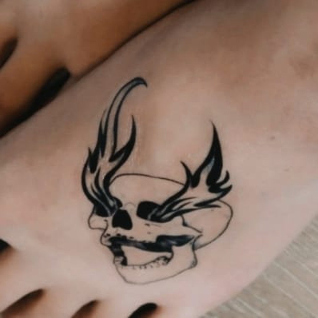 Flaming Skull Temporary Tattoo Uk Pirate/biker Costume - Etsy Norway Flaming Skull Temporary Tattoo Uk Pirate/biker Costume - Etsy Norway