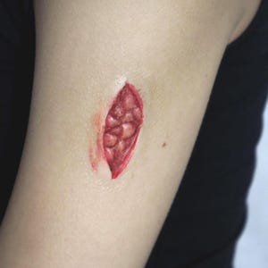 Small Laceration Silicone Prosthetic | Halloween Makeup | Halloween costume | Cosplay | SFX Makeup | Festival Halloween | by DESIRED FX