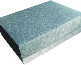 Box and lid for A2 cards